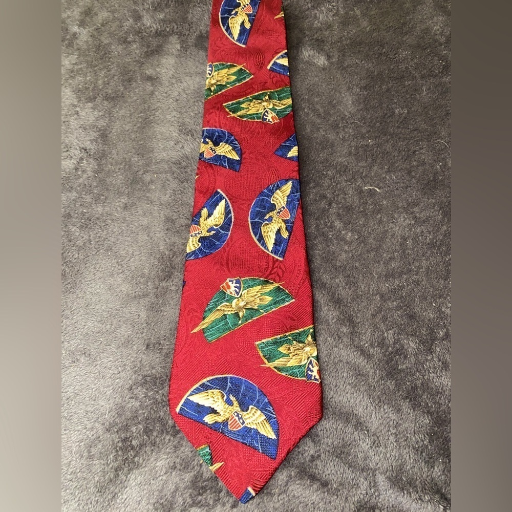 Vintage Tommy Hilfiger Mens Neck Tie 100% Italian Silk made in USA Patriotic